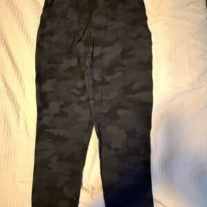 lululemon athletica Keep Moving 7/8 pant
